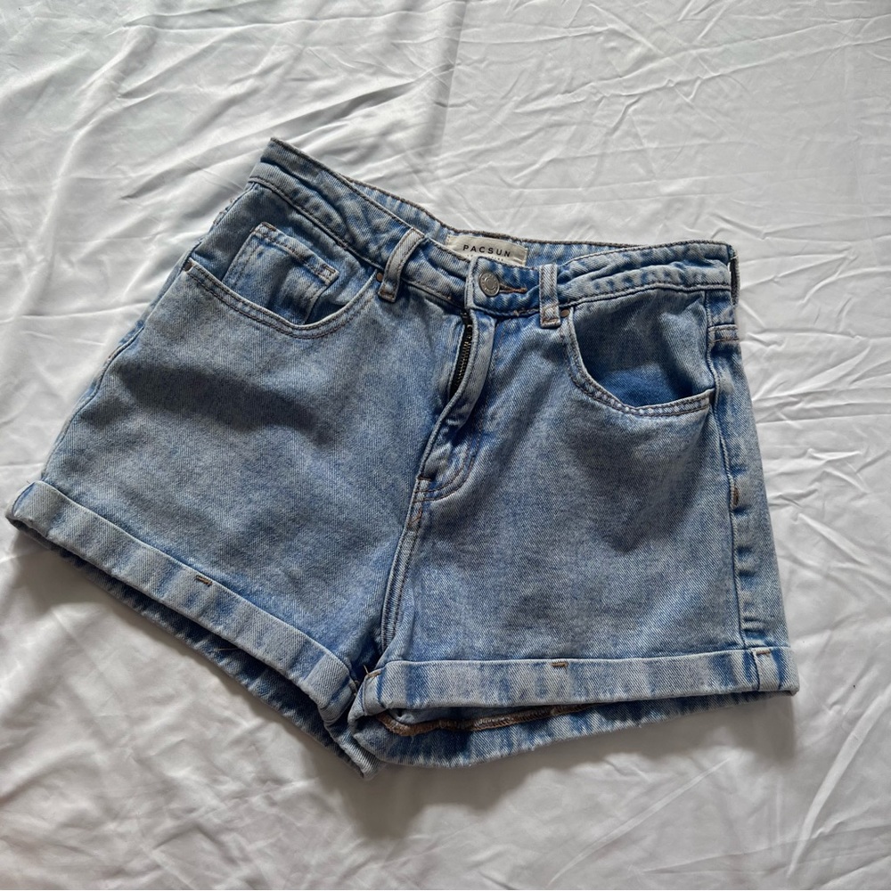 Pacsun highwaisted shorts 🐳